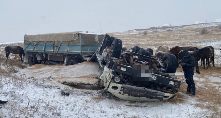 Водитель грузовика погиб в результате ДТП в Челябинской области