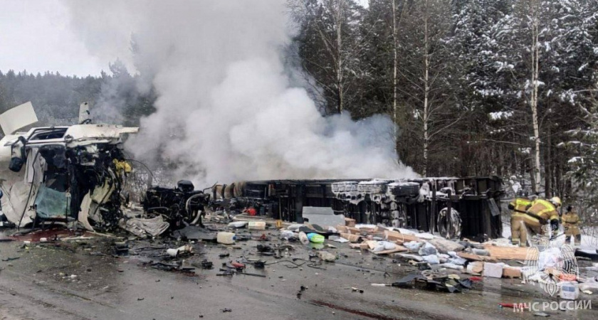 Два человека погибли в массовой аварии на М-5 под Усть-Катавом