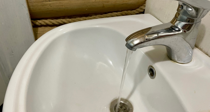 В Челябинске два десятка многоквартирных домов остались без водоснабжения
