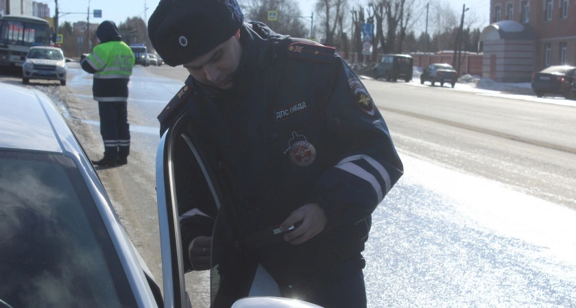 Если автомобиль старше 10 и более лет. Водителям сообщили о новых штрафах за возраст машины