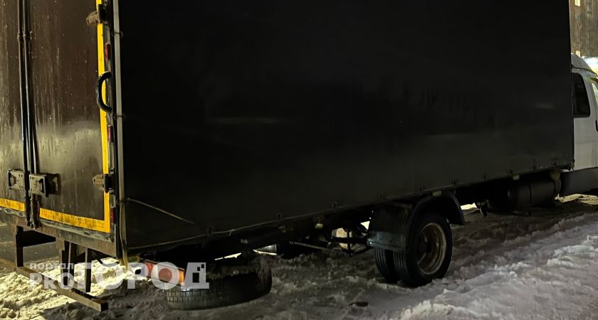 На границе Челябинской области и Казахстана развернули партию фиников