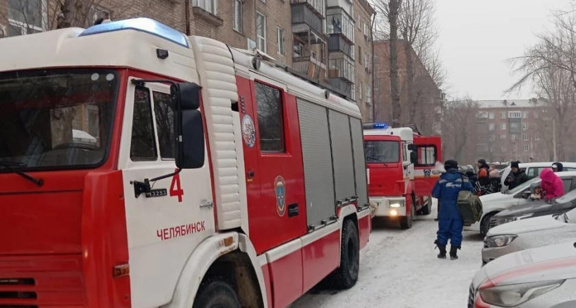 Пятилетняя девочка устроила пожар в челябинской пятиэтажке