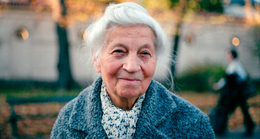 Теперь полностью запрещено. Пенсионеров, доживших до 70 лет, ждут ограничения с 4 мая