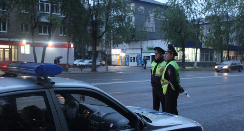Сотрудники ГАИ в мае будут штрафовать всех без разбора на 1500 рублей: россияне почему-то забывают об этой "фишке"