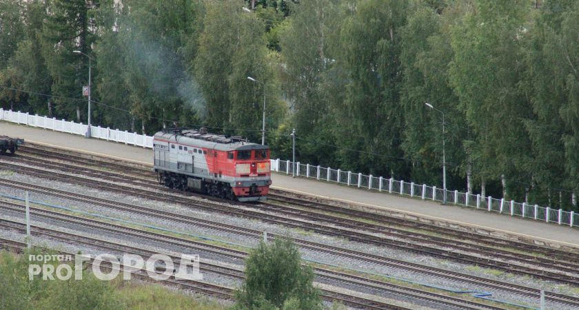 В Челябинской области на железнодорожных путях травмированы три человека