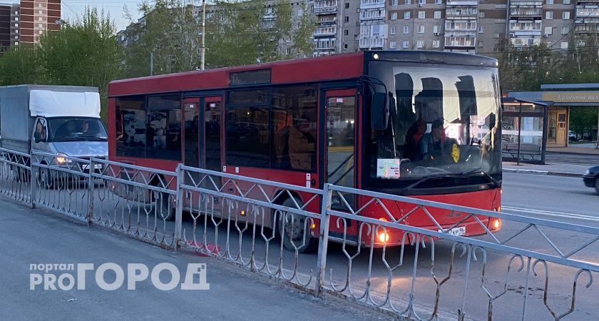 После игры "Трактора" челябинских болельщиков развезут по домам ночные автобусы