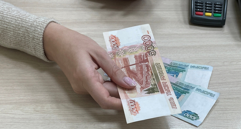 По 10 000 рублей отдельно от пенсии в июне. В России обрадовали всех пожилых