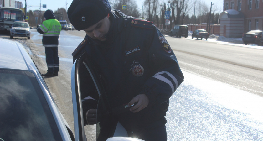 ГАИ будет беспощадно штрафовать всех на 800 рублей, если не найдут этого документа у вас в бардачке: новые правила с 1 июня
