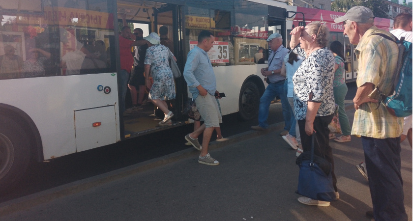 Пожилых обрадовали. За проезд в транспорте с июня платить не нужно
