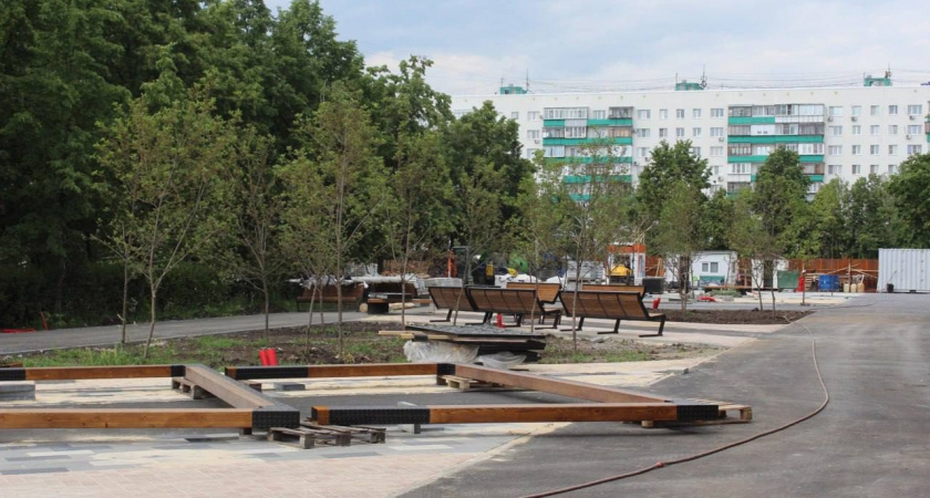 В Челябинске проверили ход работ по благоустройству
