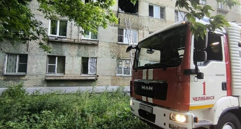 В Челябинске при пожаре в пятиэтажке погиб человек