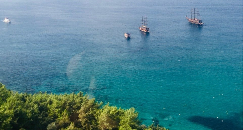 Ближе Дубая, чище Байкала, намного дешевле Тая: морской курорт в РФ, где не стыдно провести отпуск