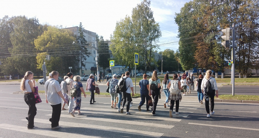Верховный Суд окончательно поставил точку: нужно ли ждать, пока пешеход полностью перейдёт дорогу, или можно ехать сразу