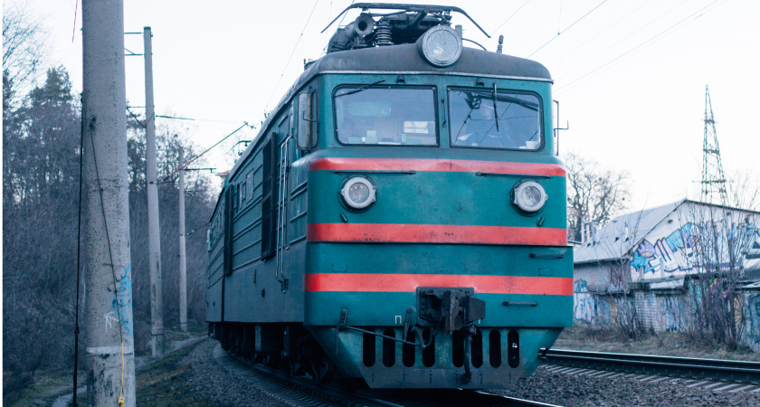 Купила билет в СВ за 40 000 рублей — досталась верхняя полка: начальник поезда ответил: "Как такое возможно?"