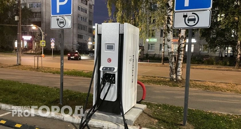Челябинск вошел в десятку лидеров среди городов России по количеству общественных зарядных станций для электрокаров
