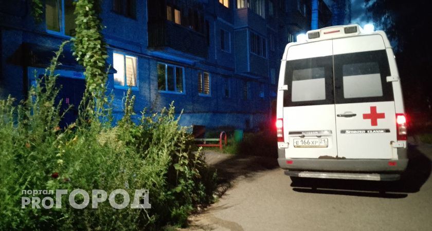 В Челябинске водитель "Мазды" заблокировал выезд двора "скорой" помощи 
