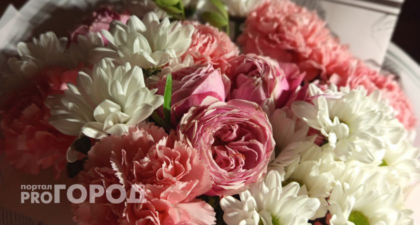 Жительница Челябинска перевела мошенникам 12 миллионов рублей за подаренный букет цветов