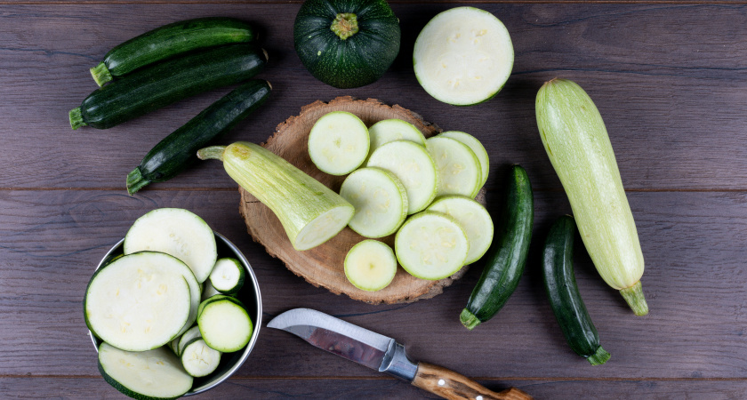 Кабачки сейчас на сковороде не жарю, готовлю проще: получается даже вкуснее