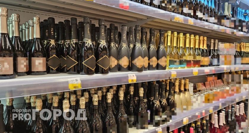 В Челябинской области ограничат продажу спиртного в "наливайках" с 2026 года