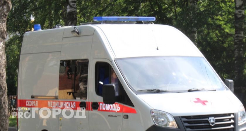 В Челябинской области автобус врезался в грузовик