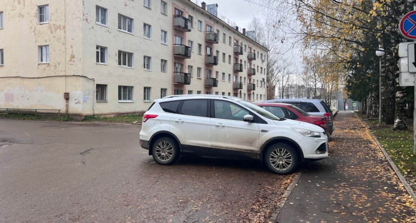Верховный Суд поставил точку в вопросе: кому же на самом деле принадлежат дворовые парковочные места?