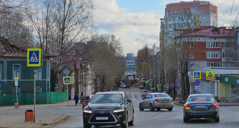 Больше не надо включать ближний свет днём? Неужели отменили? Объясняем все в подробностях