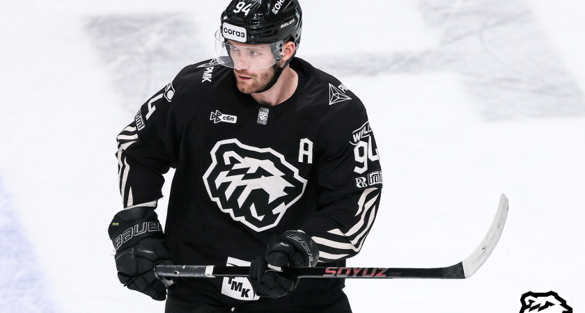 Челябинский "Трактор" потерпел самое крупное поражение сезона на домашнем льду