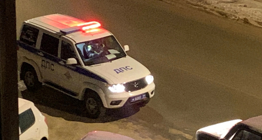 В Челябинске нетрезвый водитель попытался скрыться от сотрудников ДПС, устроив настоящую "игру в догонялки"