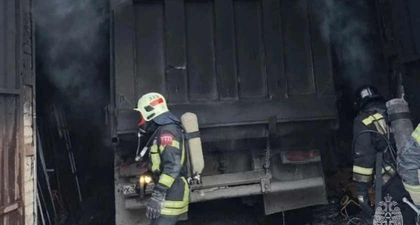 В Челябинской области сгорел грузовик