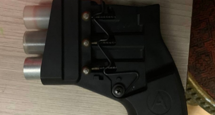 В Челябинске задержан мужчина, угрожавший сигнальным пистолетом ради шоколада