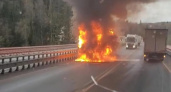 В Челябинской области загорелся грузовик на трассе М-5
