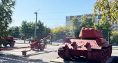 Военная техника в челябинском Саду Победы обретает исторический облик