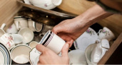 Вы будете в шоке: эксперты рассказали, почему в доме нельзя хранить битые кружки и тарелки