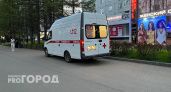 На трассе под Челябинском "Ниссан" столкнулся с грузовиком
