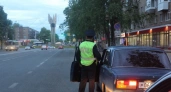 Юрист раскрыл, как ГАИ штрафуют водителей на 15 тыс. рублей за езду на машине с механикой: важные нюансы