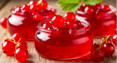 Ароматное густое желе из красной смородины за 10 минут — намного вкуснее любого магазинного десерта