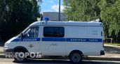 Жительница Южного Урала решила расплатиться в ресторане билетами "Банка приколов" 