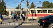 На улицах Челябинска появились трамваи с символикой самбо