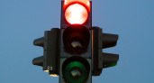 В ГАИ разъяснили - что необходимо делать, если вы уже пересекли стоп-линию и загорелся красный свет