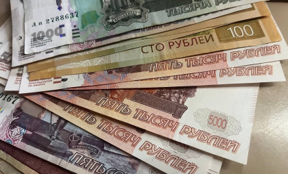 Челябинец продал машину и перевел мошенникам больше трех миллионов из-за сообщения о доставке мебели